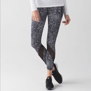 Lululemon Inspire II Tight Splatter White & Black